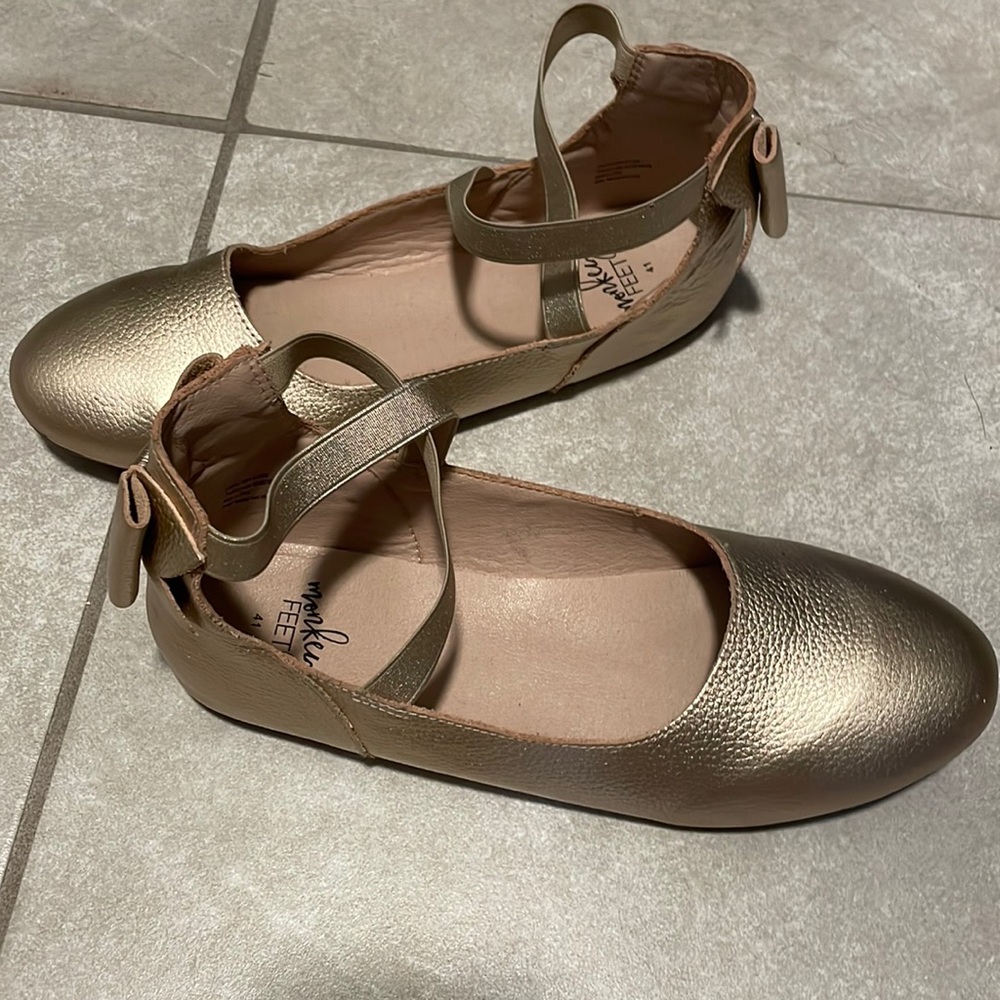 Monkey Feet Womens Bow Back Flats